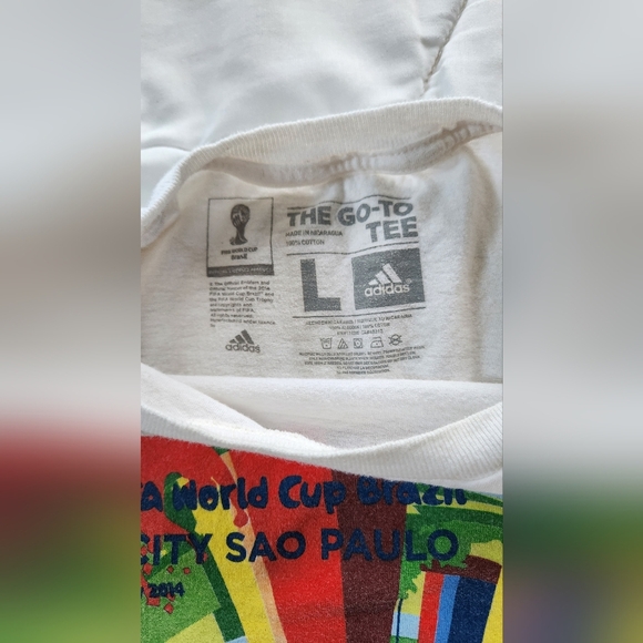 Adidas Fifa World Cup Brazil host city Sao Paulo - Size Large - Picture 3 of 6